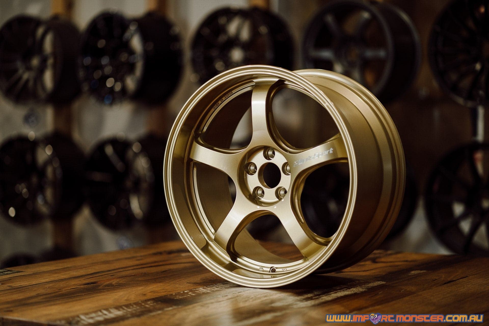 WedsSport - RN-05M -18×9.5 +38 - 5×100 - Gold