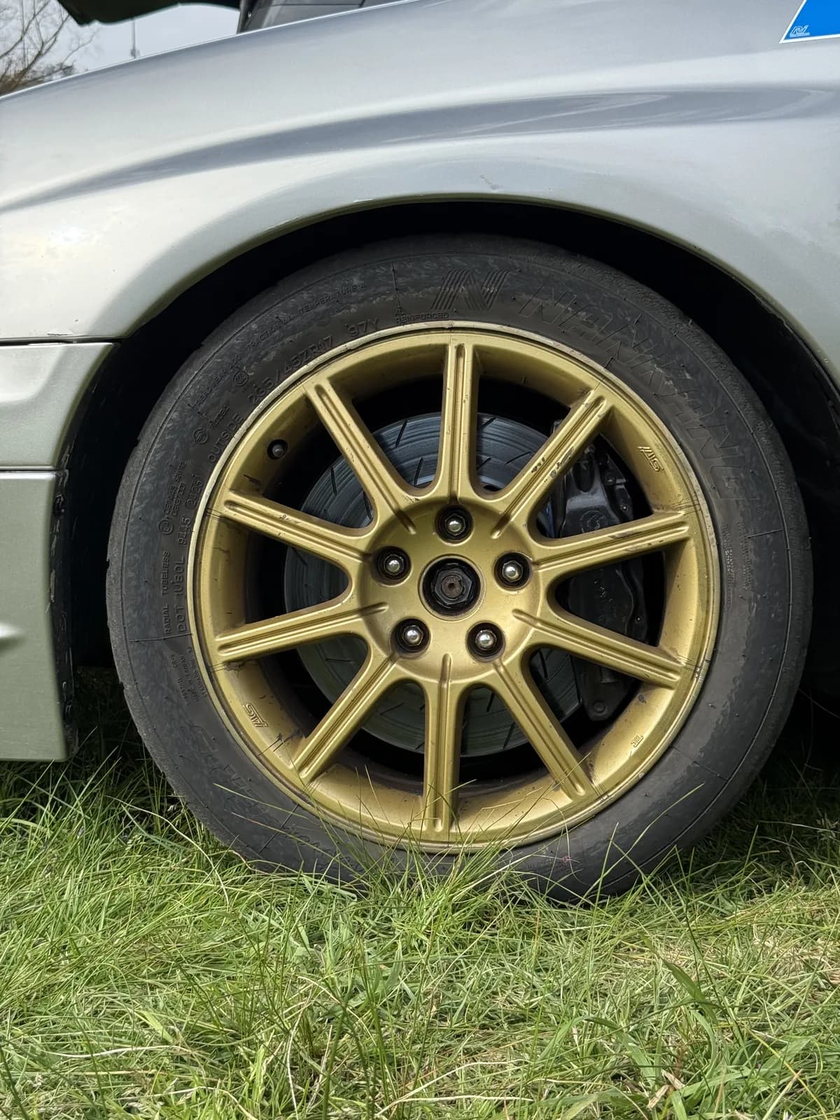 Gold wheel and brake detail on the Shakewell Racing Subaru WRX STI at the Snowy River Sprint